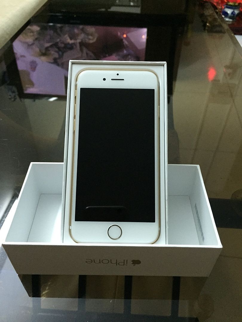 iPhone 6 xách tay us, 1 gold & 1 silver - 1