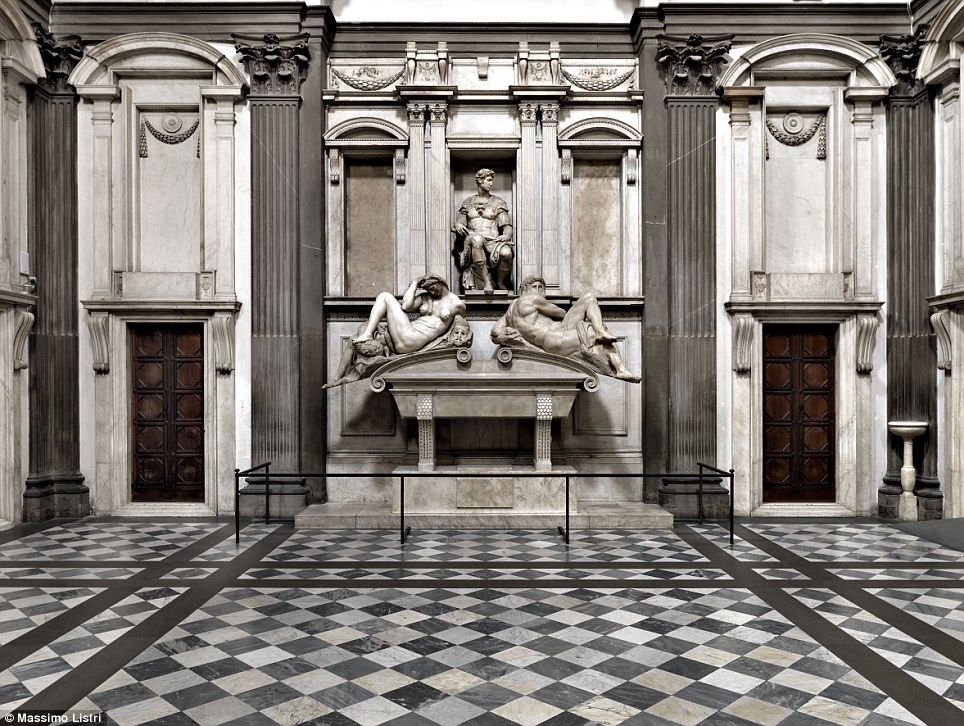 Monokrome: Një nga dy Kapelat Medici, të vendosura në Bazilikën e San Lorenzo në Firence, Italy; struktura daton në shekullin 16 Monokrome: Një nga dy Kapelat Medici, të vendosura në Bazilikën e San Lorenzo në Firence, Italy; struktura daton në shekullin 16